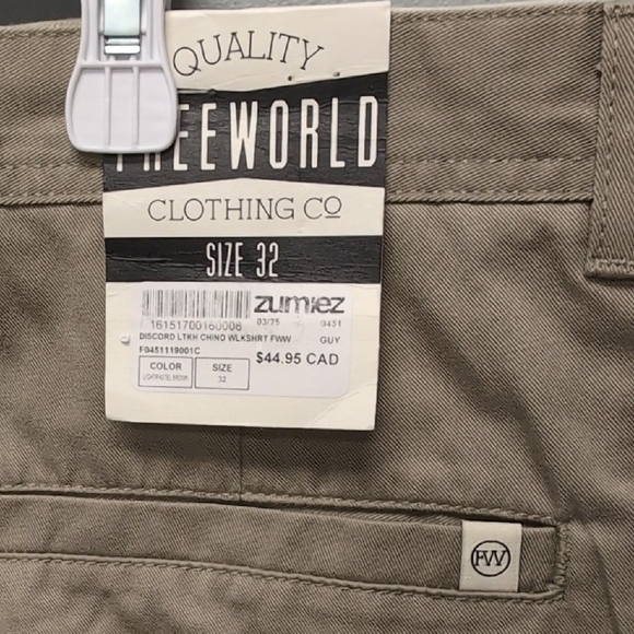 NWT Freeworld Chino Flat Front Casual Shorts with Relaxed Fit. Size 32 - Picture 2 of 5